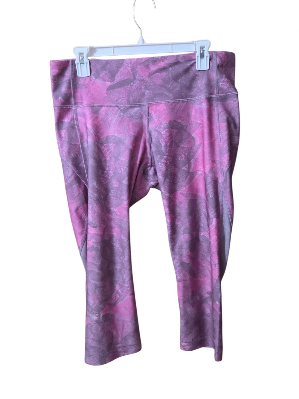 Under Armour Pink & Gray Patterned Capris